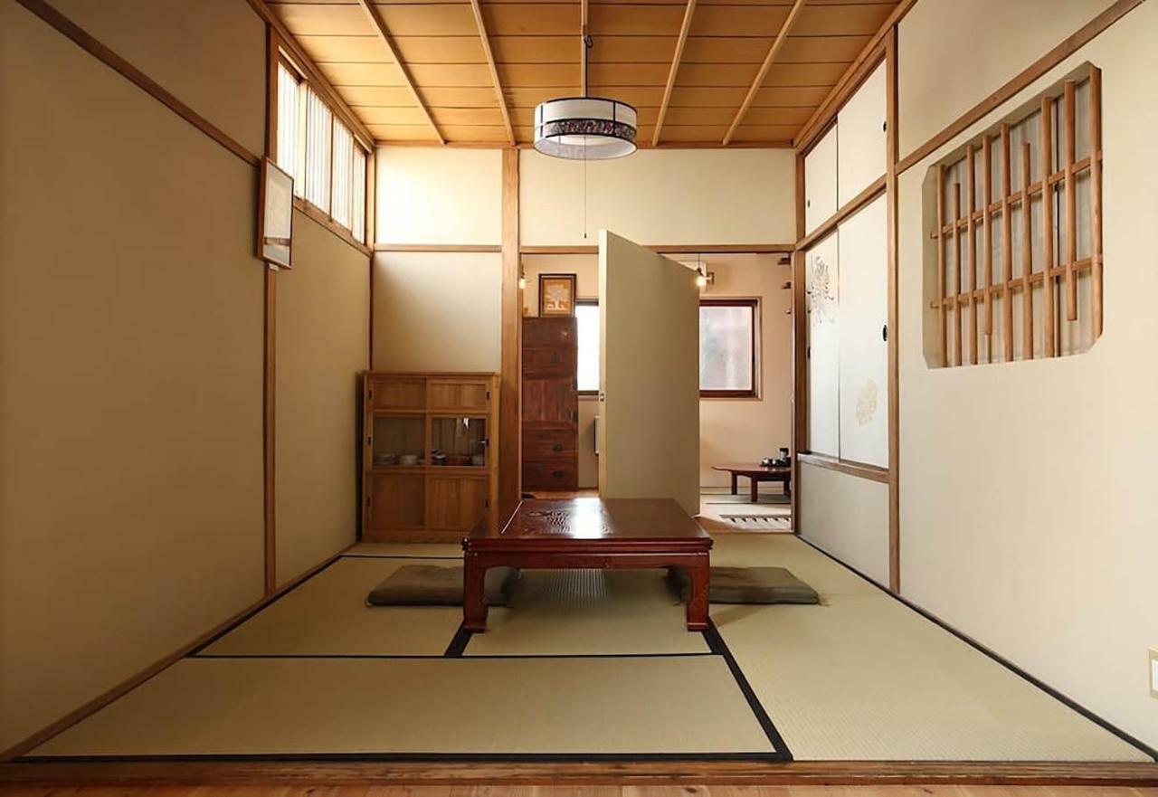 Bar併設の仕掛け満載忍者ハウス!wi-fi!天王寺電車で15分!帝塚山四丁目駅3メートル! Apartment *