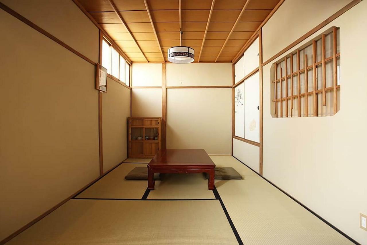Apartment Bar併設の仕掛け満載忍者ハウス!wi-fi!天王寺電車で15分!帝塚山四丁目駅3メートル! Osaka