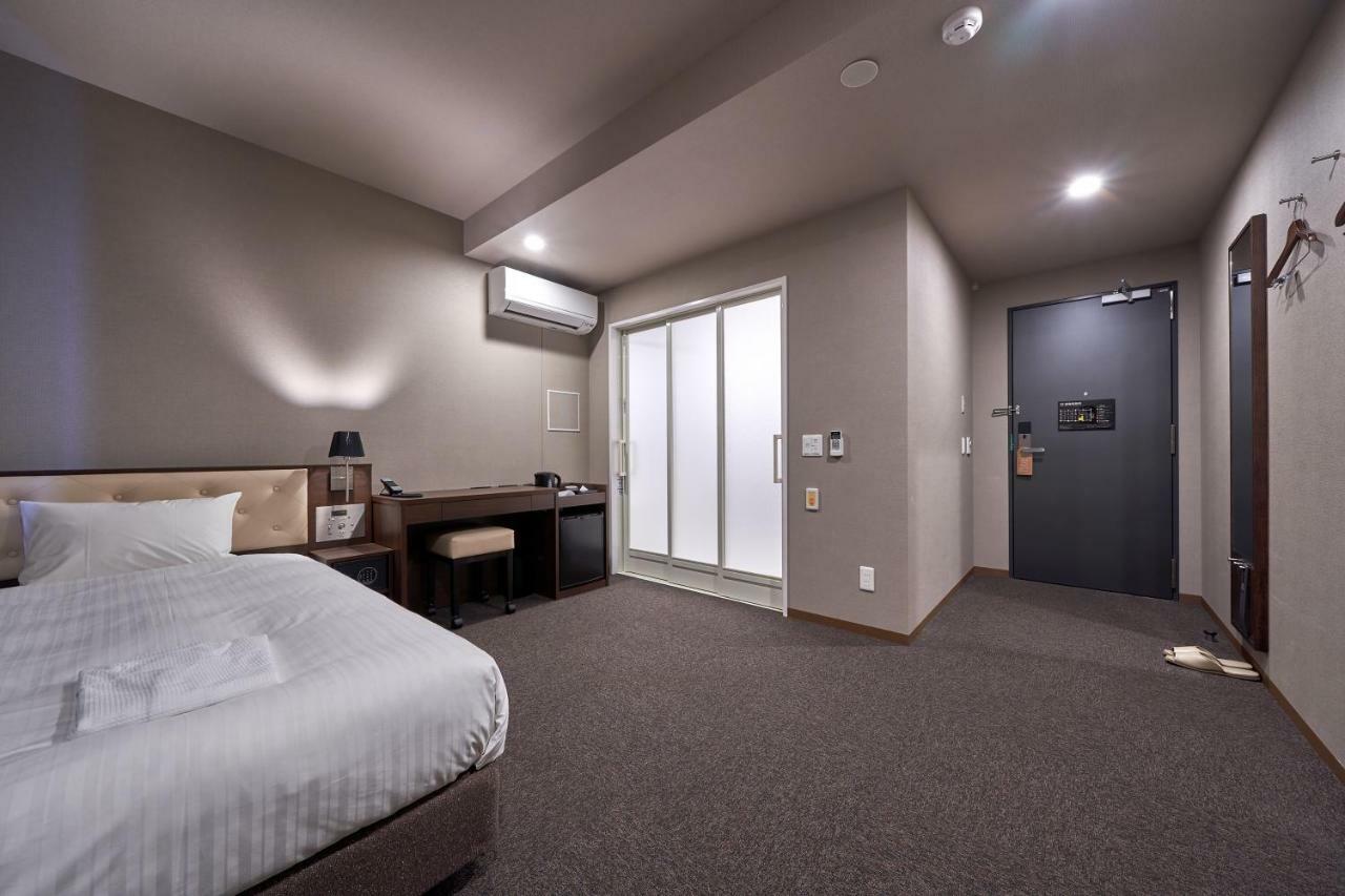 Hotel Welina Premier Shinsaibashi 3*