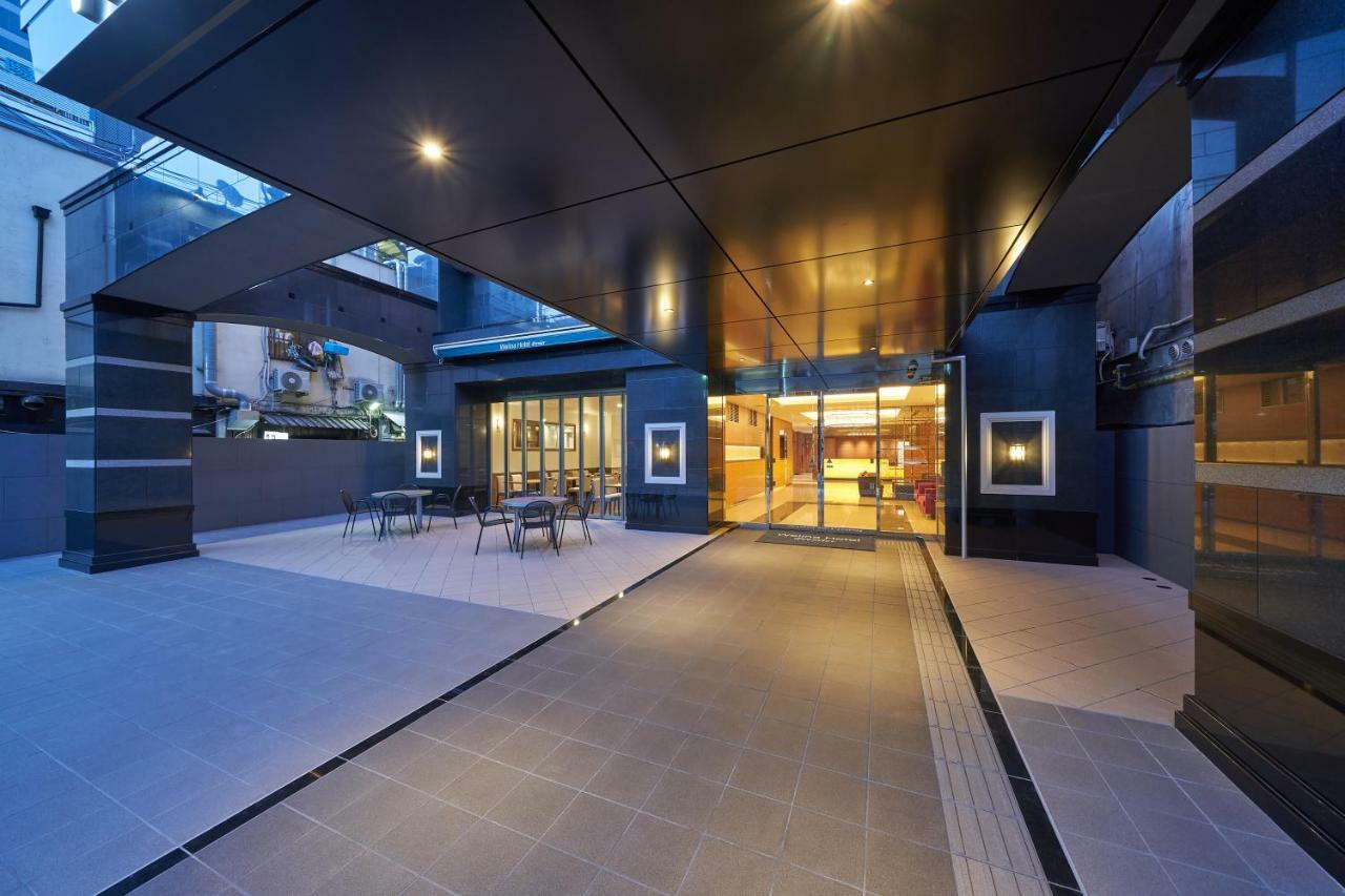 Welina Premier Shinsaibashi Hotel 3*