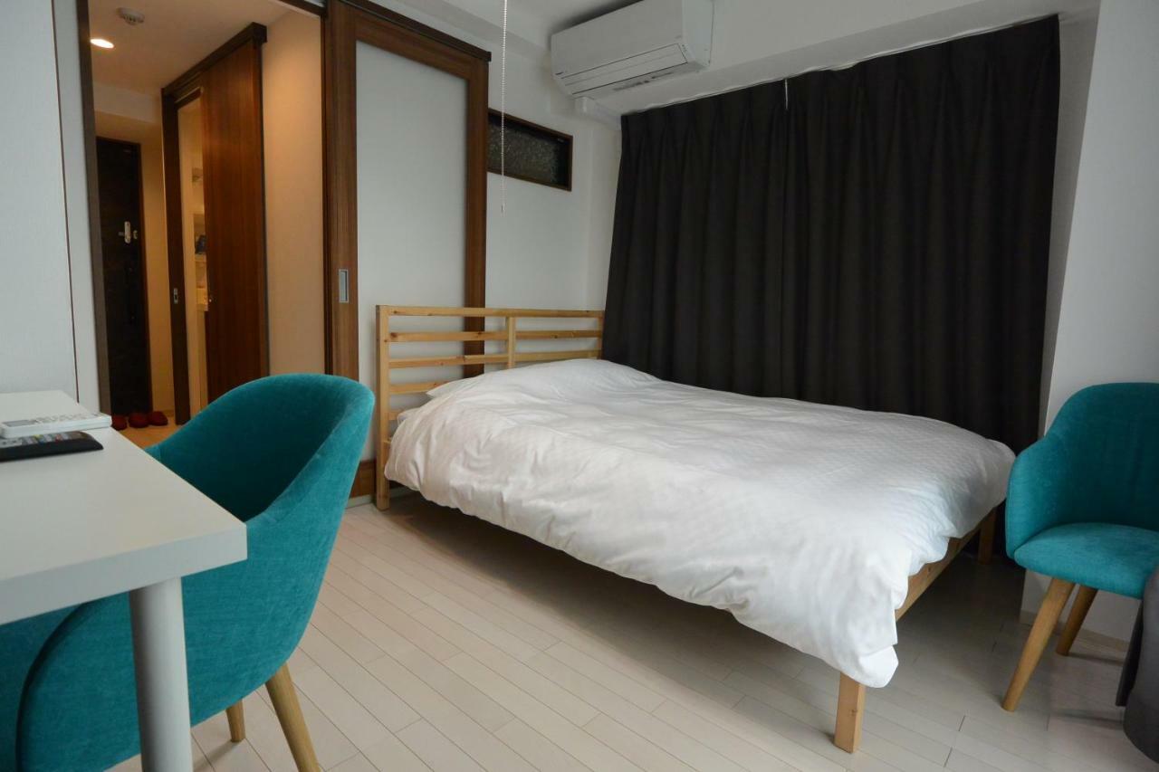 Hotel Room. In Horie