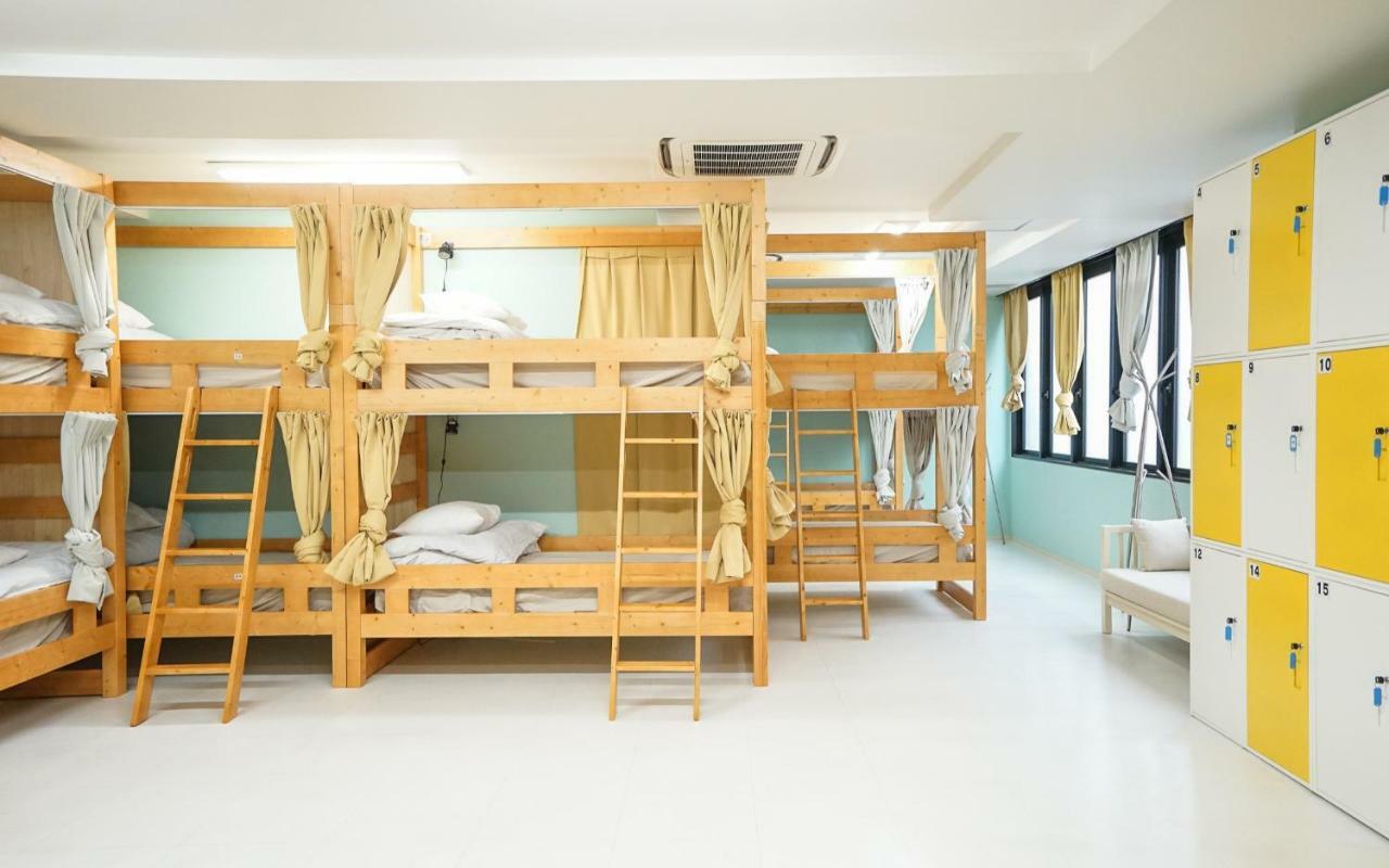 Dian Hostel/guesthouse Namba Hostel
