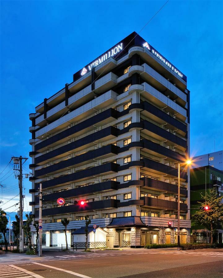 Ostay Vermillion Namba 4*