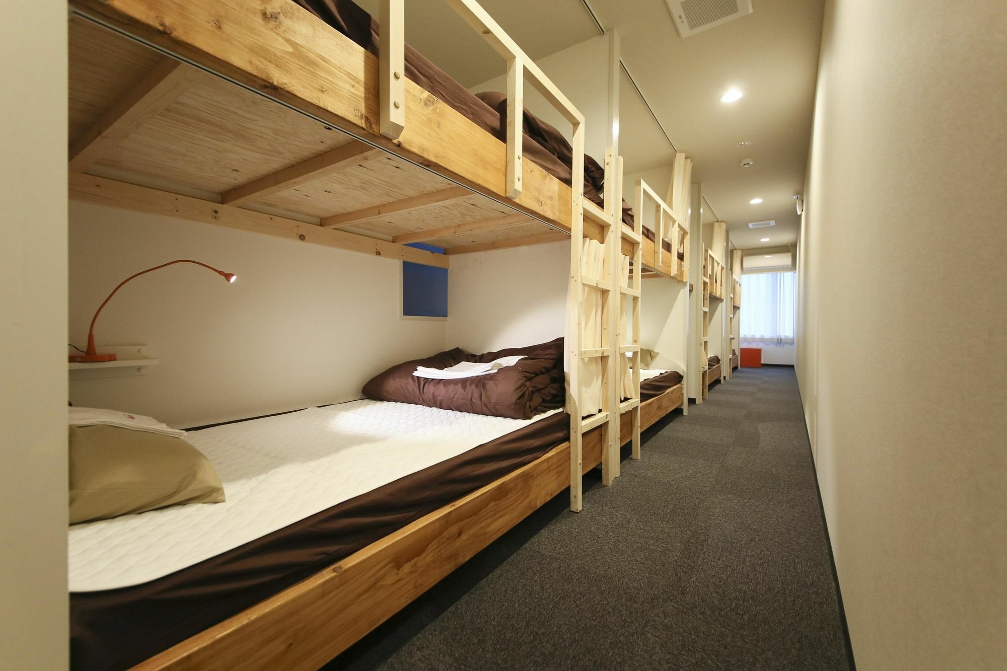 Roots Hostel Osaka