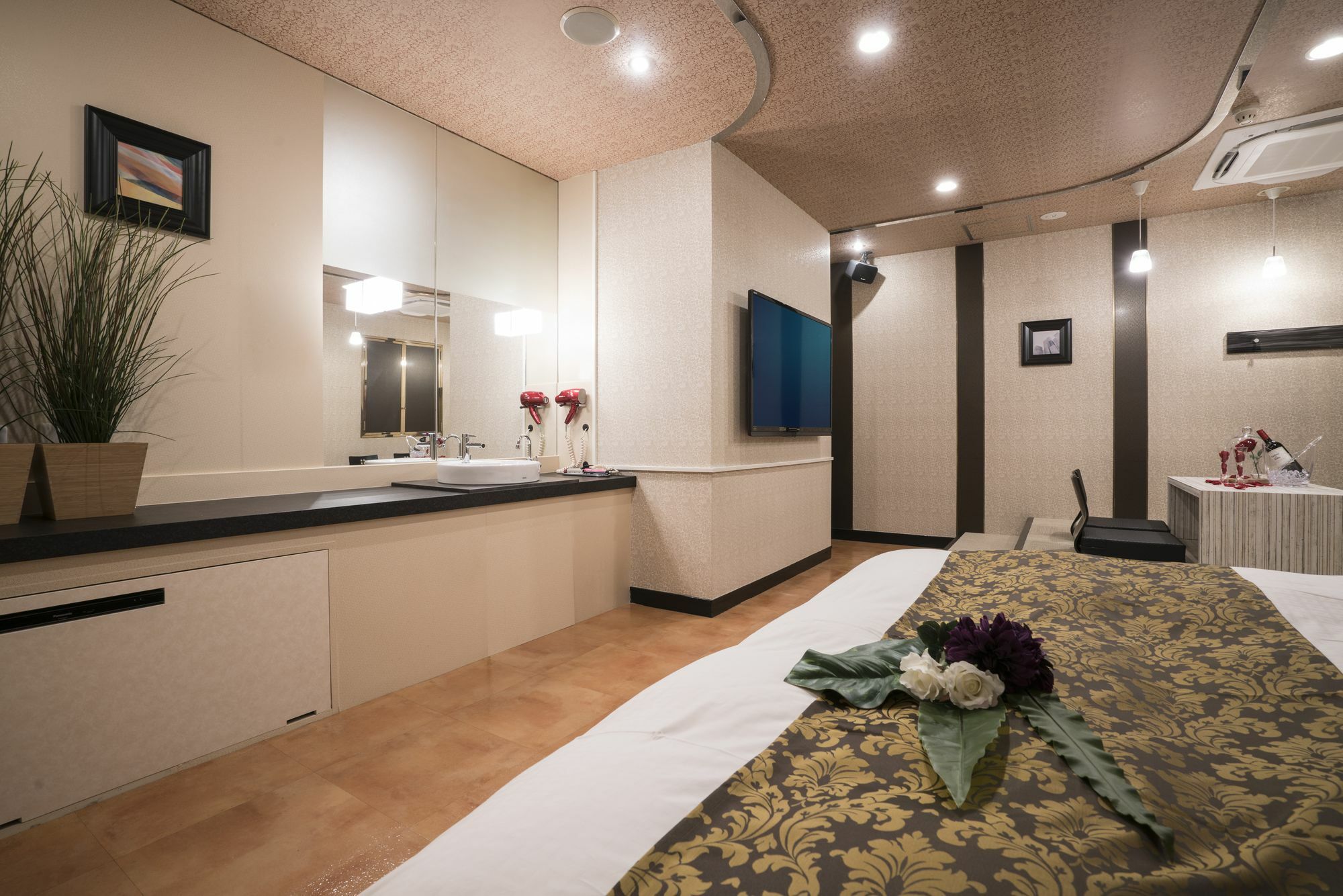 Gabby Garden (adults Only) Love hotel Osaka