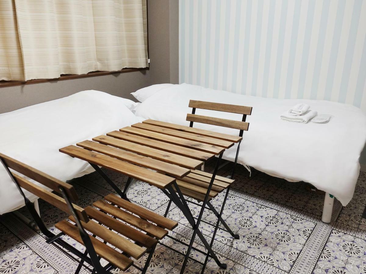 Briller Universal Japon Hostel *
