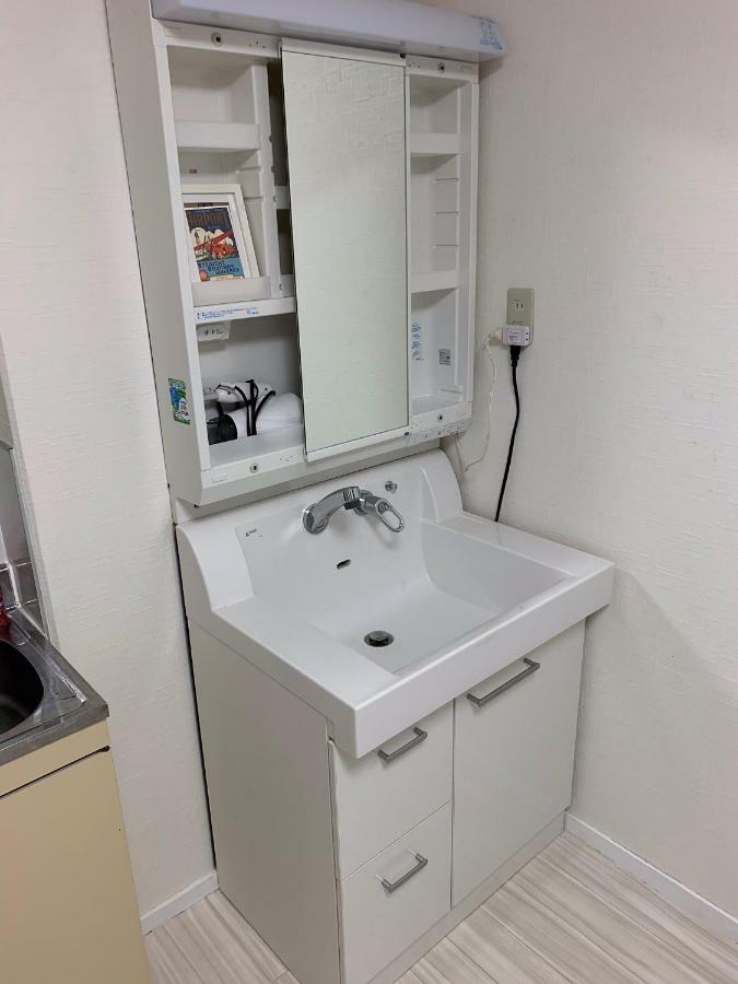 Goldhouse Shinosaka 303 Apartment *