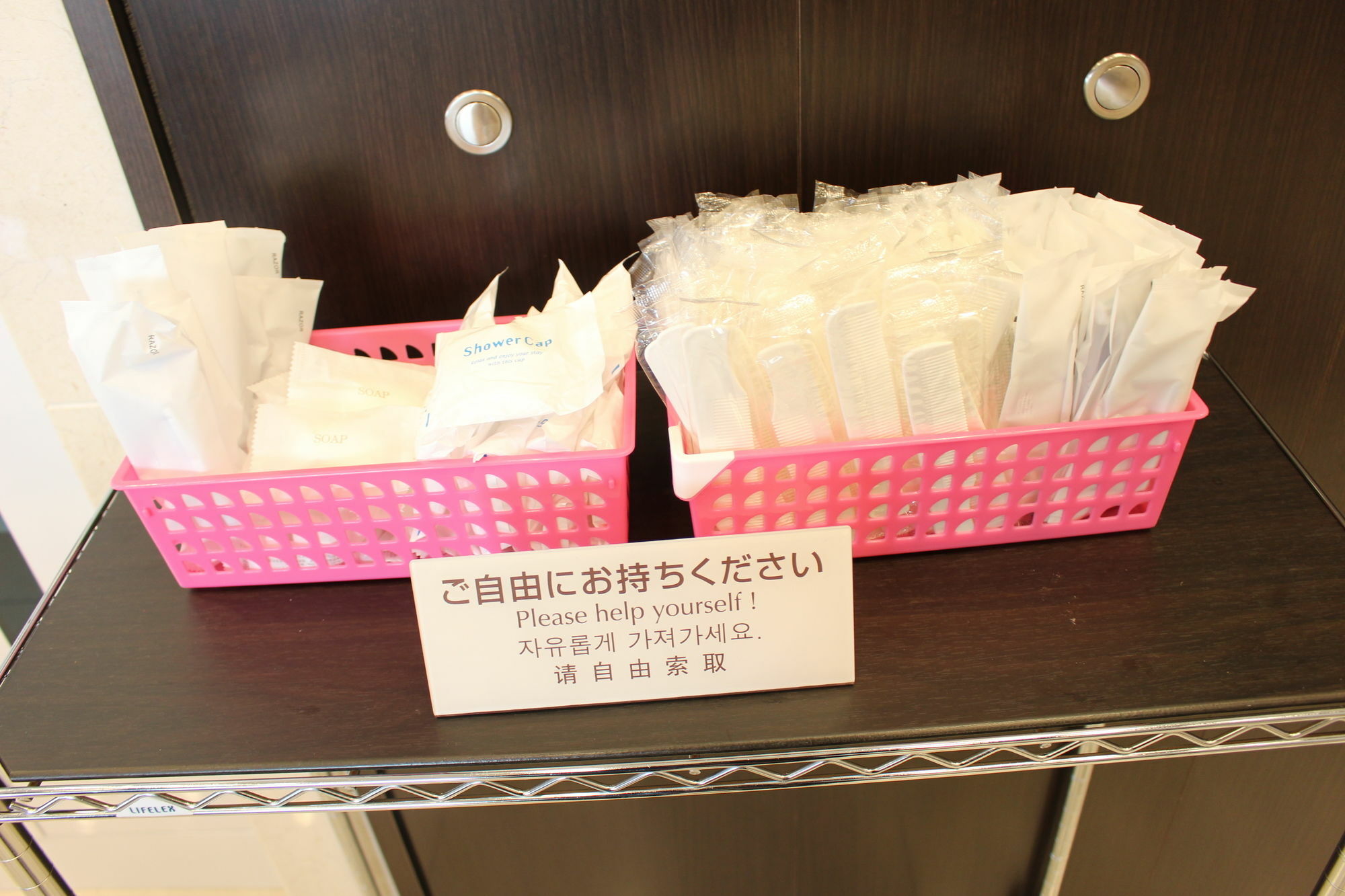 Toyoko Shinsaibashi Nishi Hotel 3*