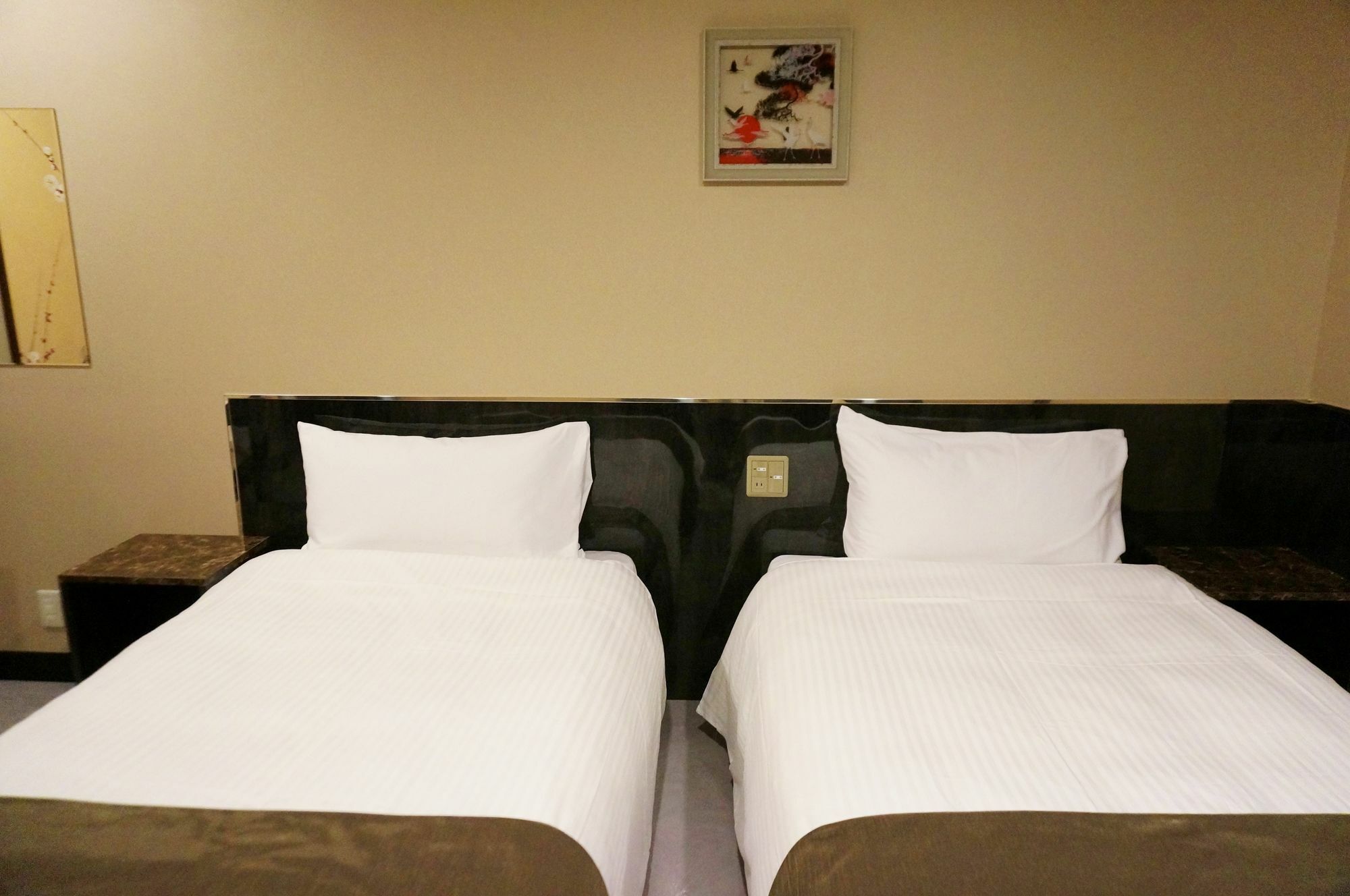 Kanade Namba Hotel 3*