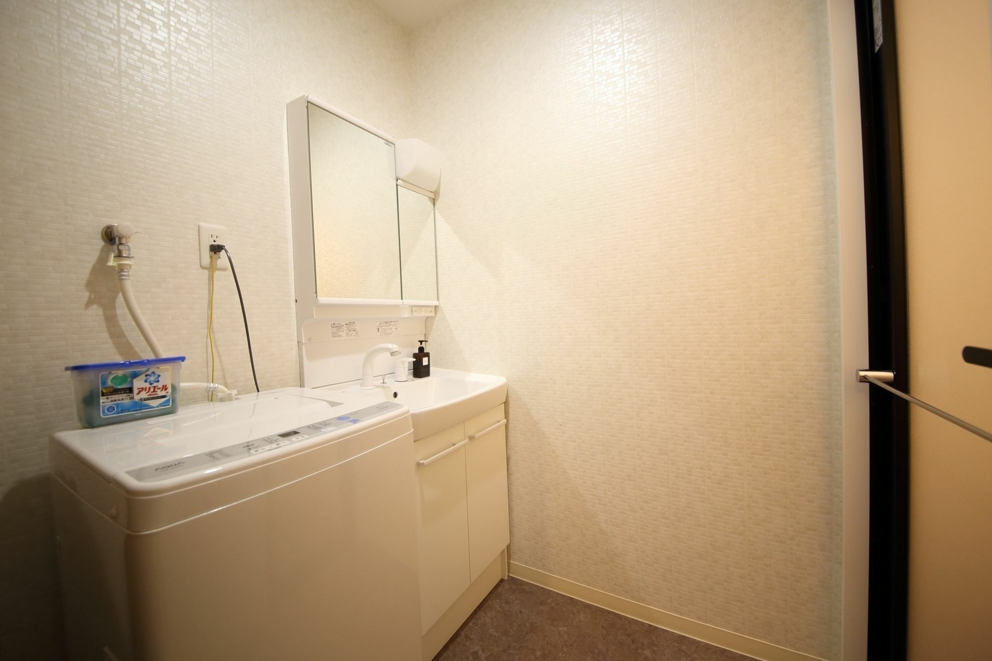 Apartment Alex's Shinsaibashi
