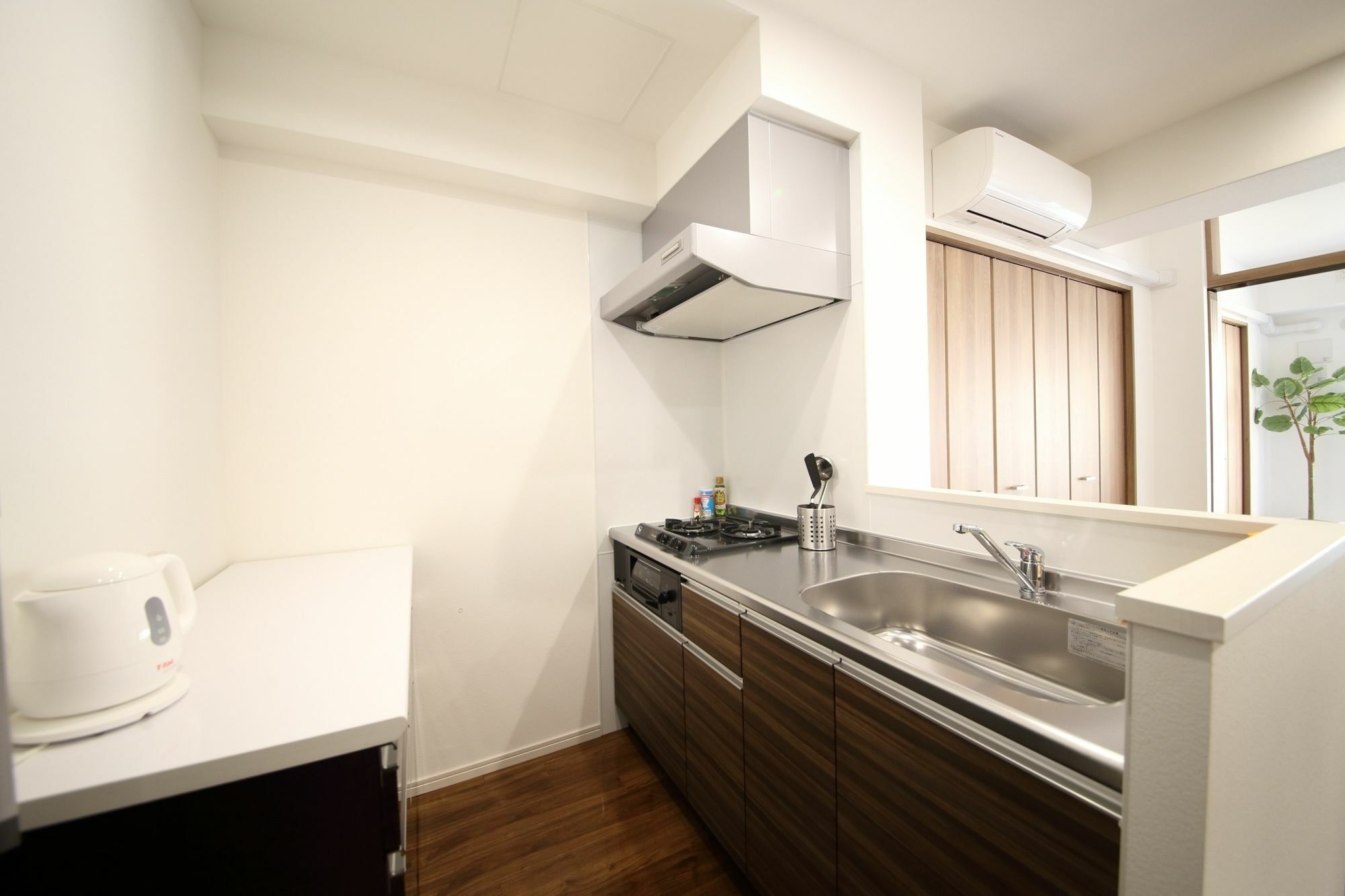 Alex's Shinsaibashi Apartment