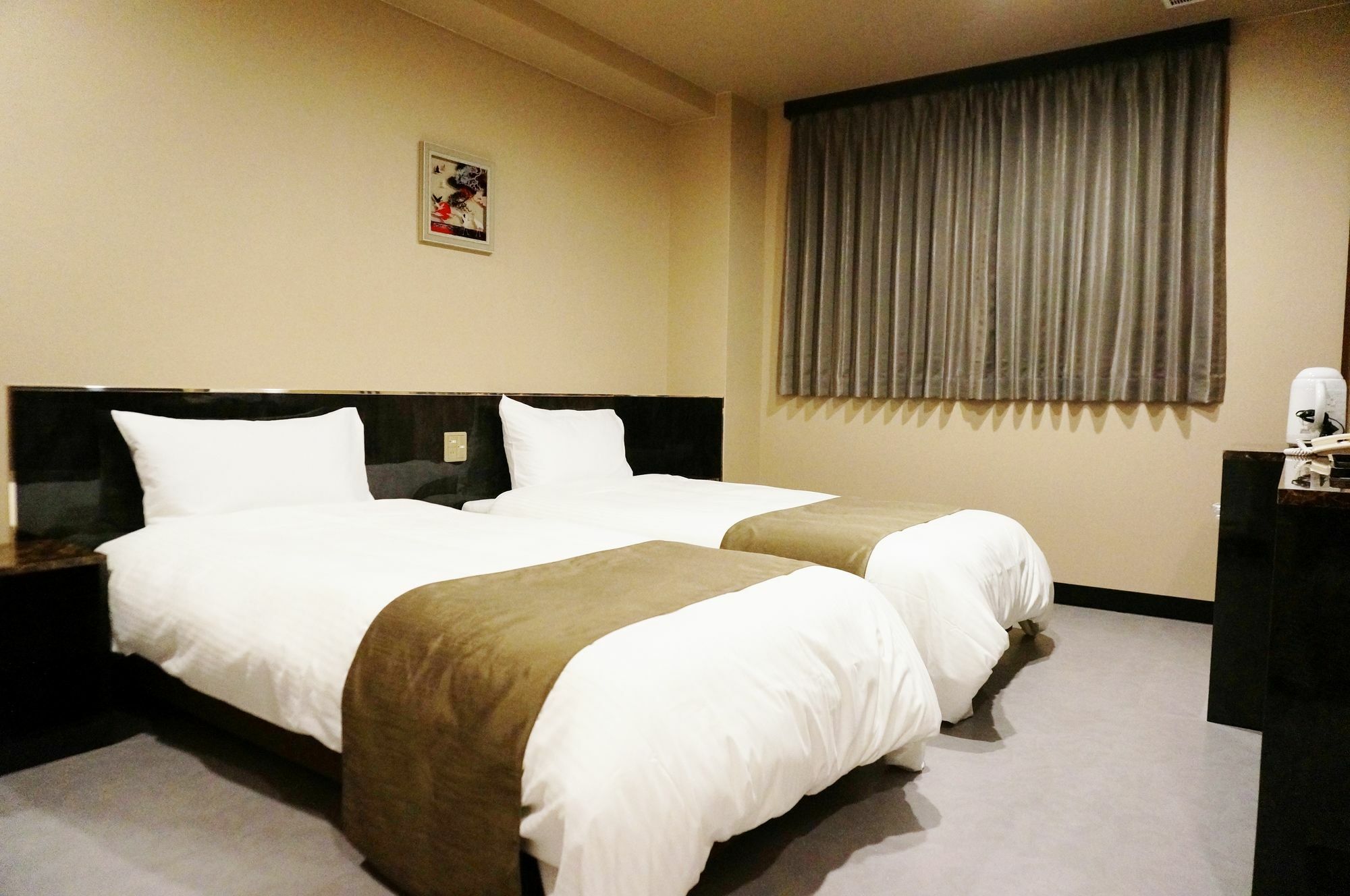Kanade Namba 3* Osaka