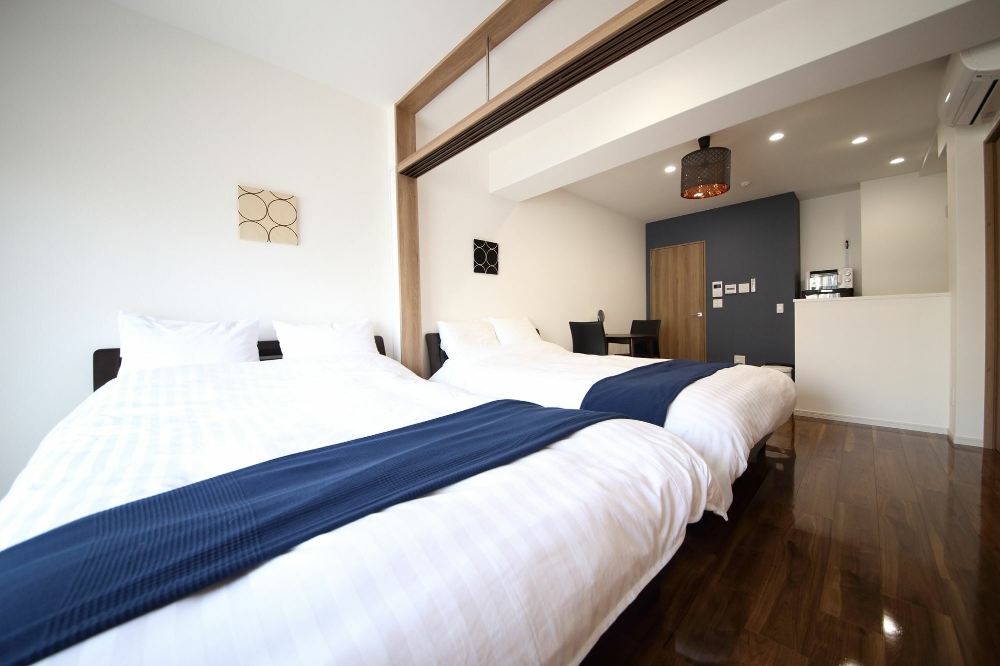 Alex's Shinsaibashi Apartment