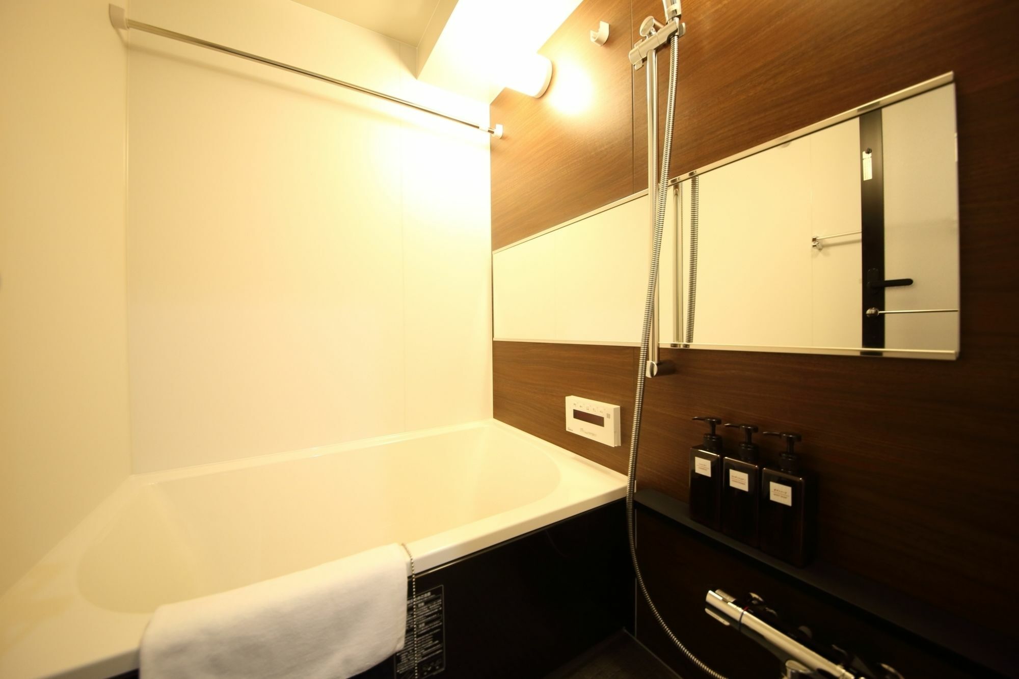 Apartment Alex's Shinsaibashi