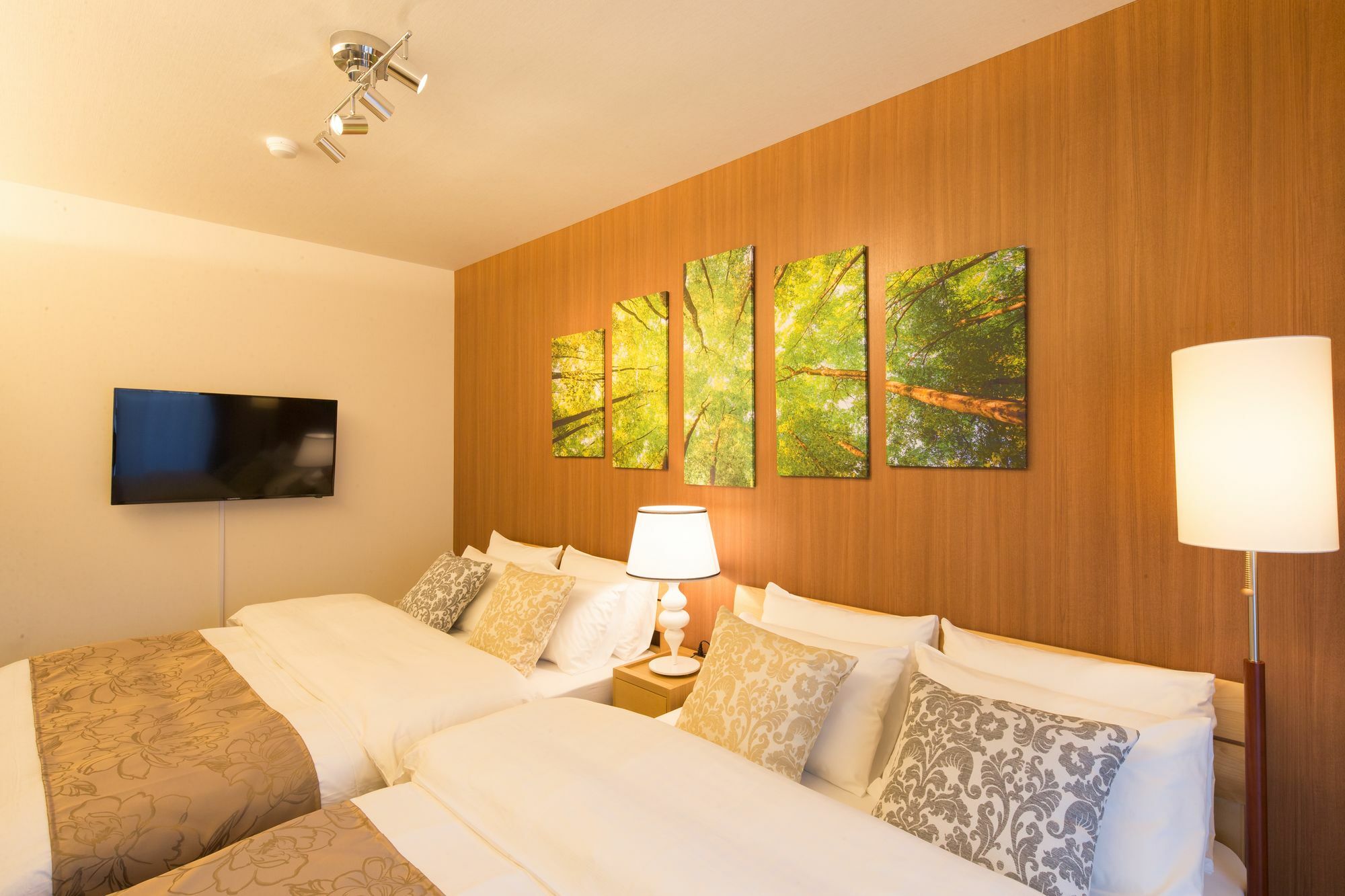 Premias Umeda Apartment *