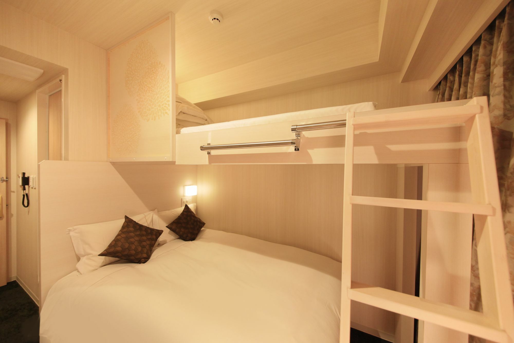 Centurion Cen Namba Hotel 3*