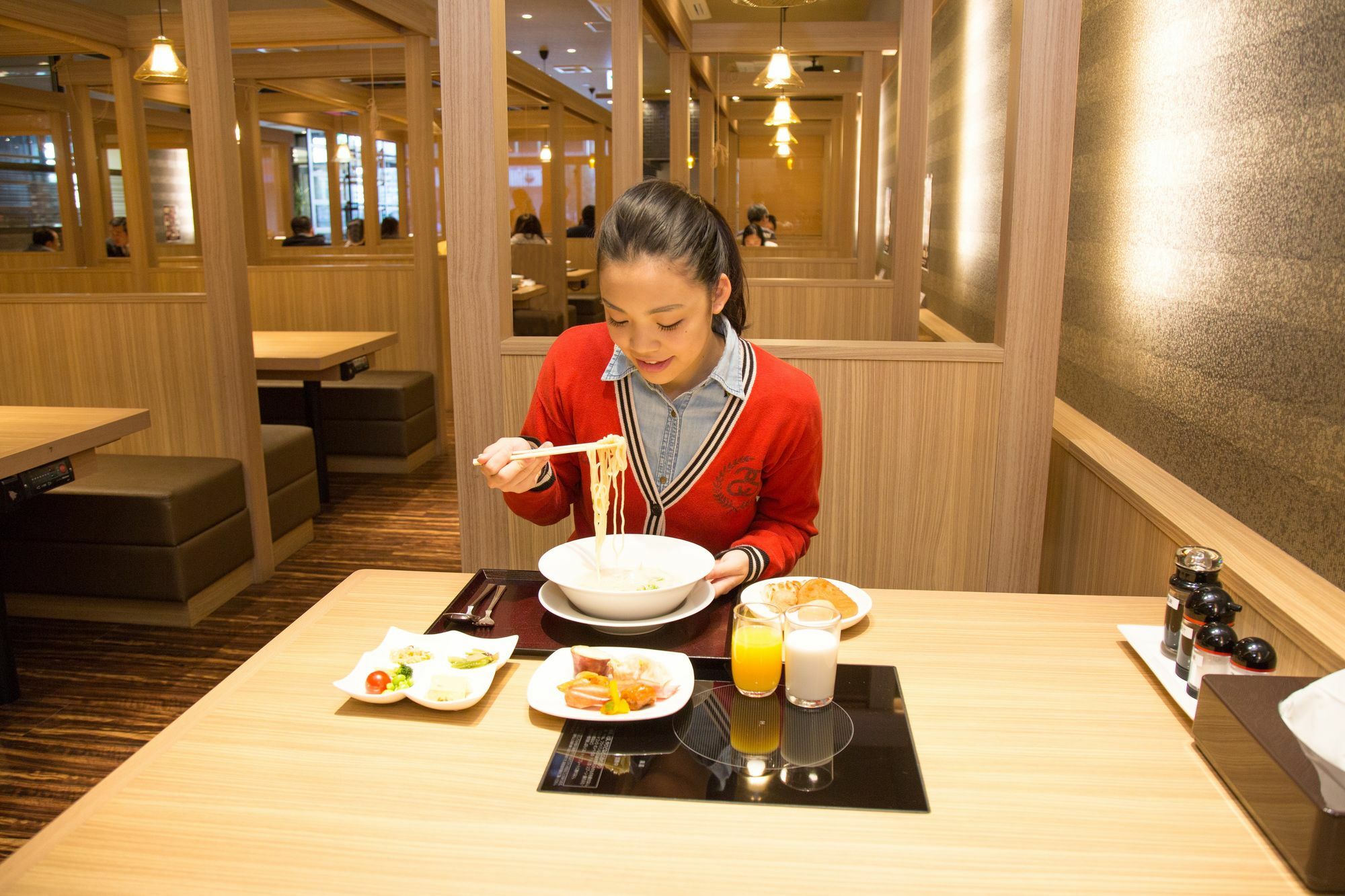 Shinsaibashi Grand Hotel 3*