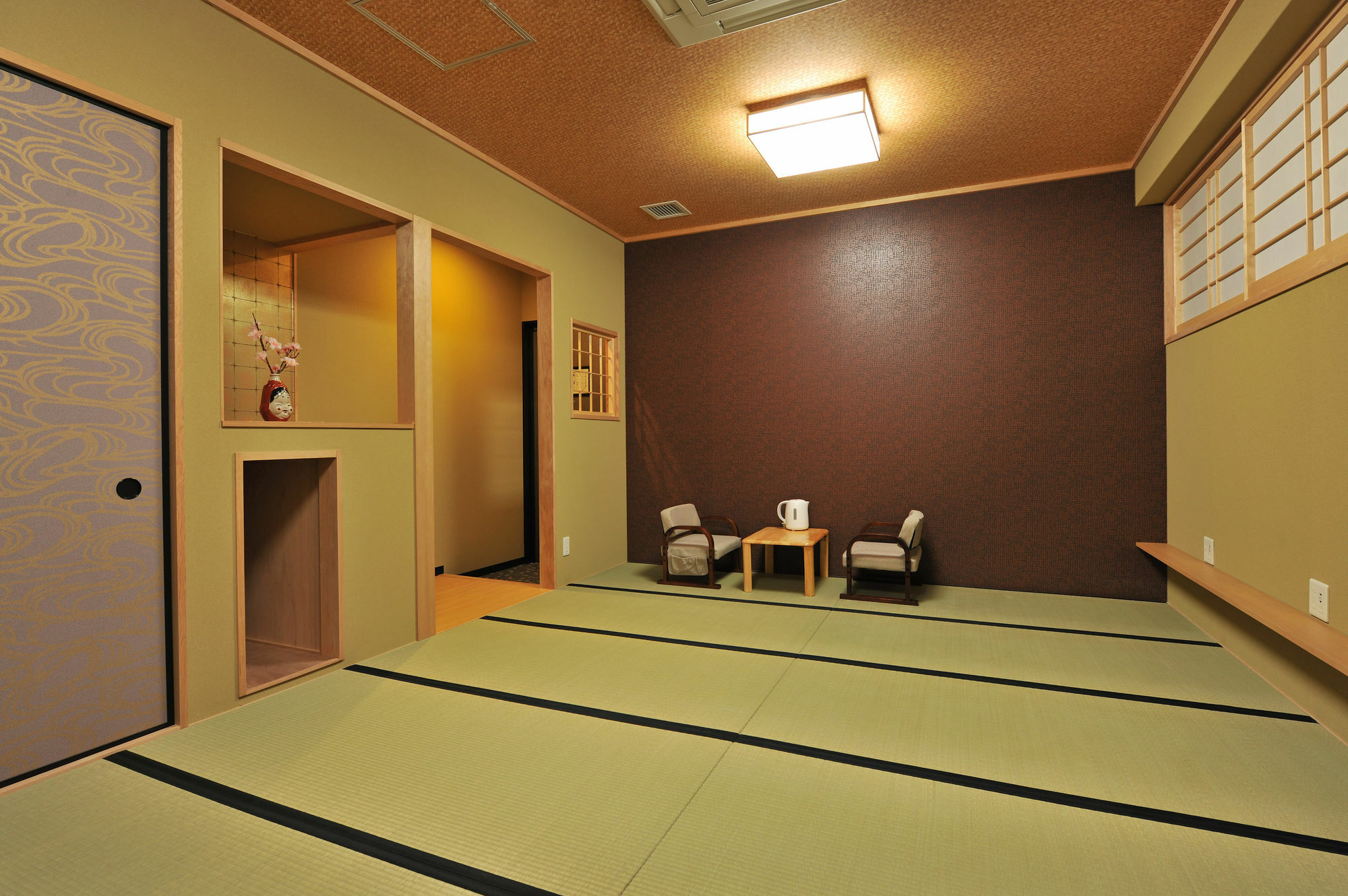 Khaosan World Tennoji Hotel 2*