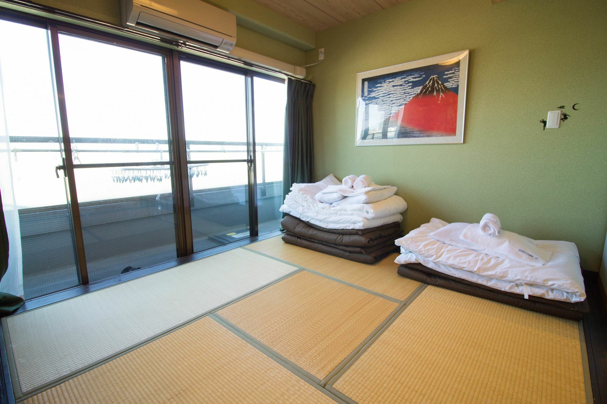 Intercity Yuhigaoka Apartment Osaka