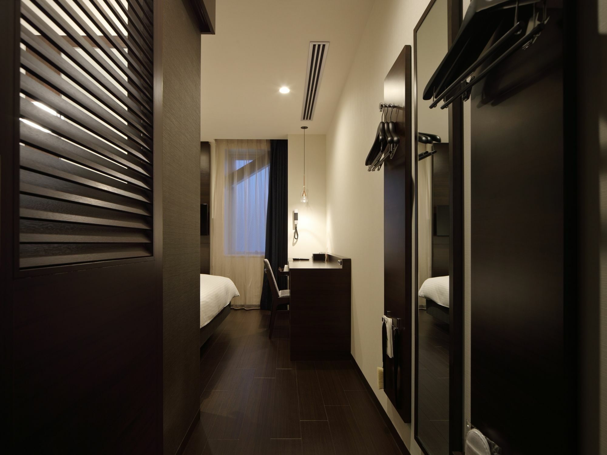 Red Roof & Namba Nipponbashi Hotel 3*