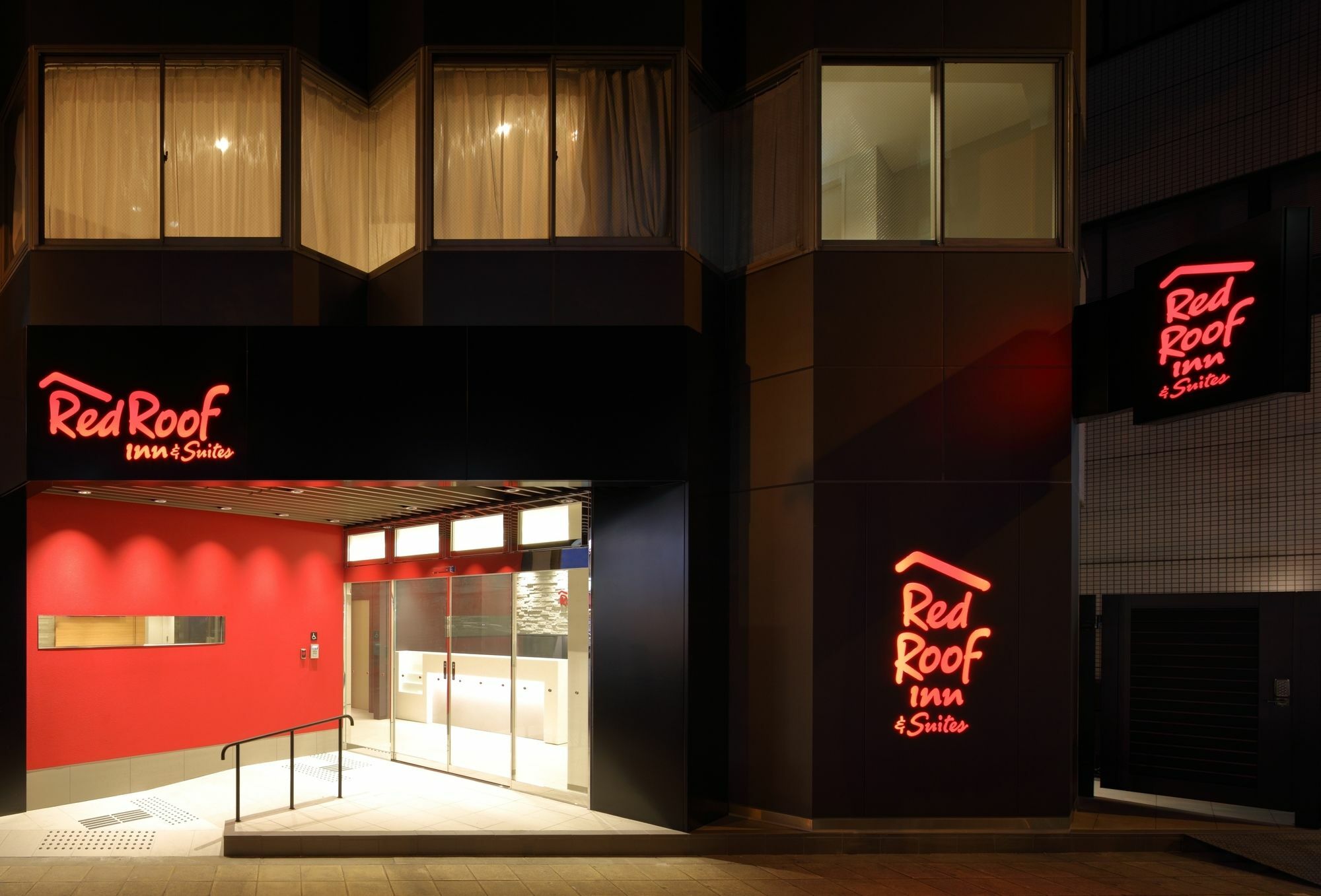 Red Roof & Namba Nipponbashi 3*