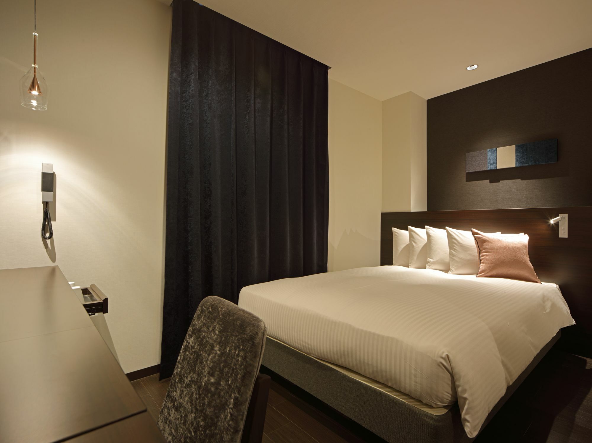 Hotel Red Roof & Namba Nipponbashi