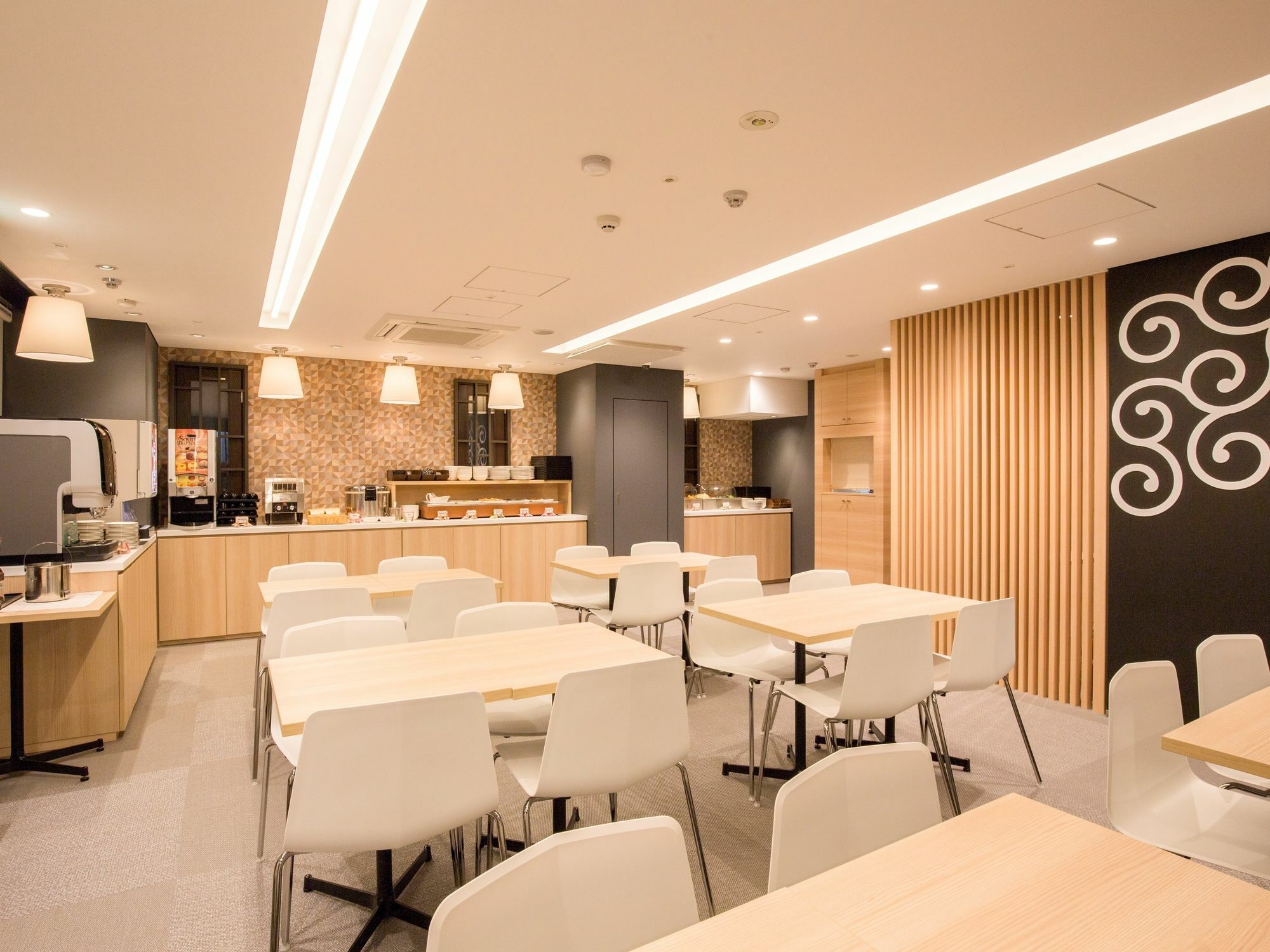 Economy hotel Karaksa Shinsaibashi I 4*