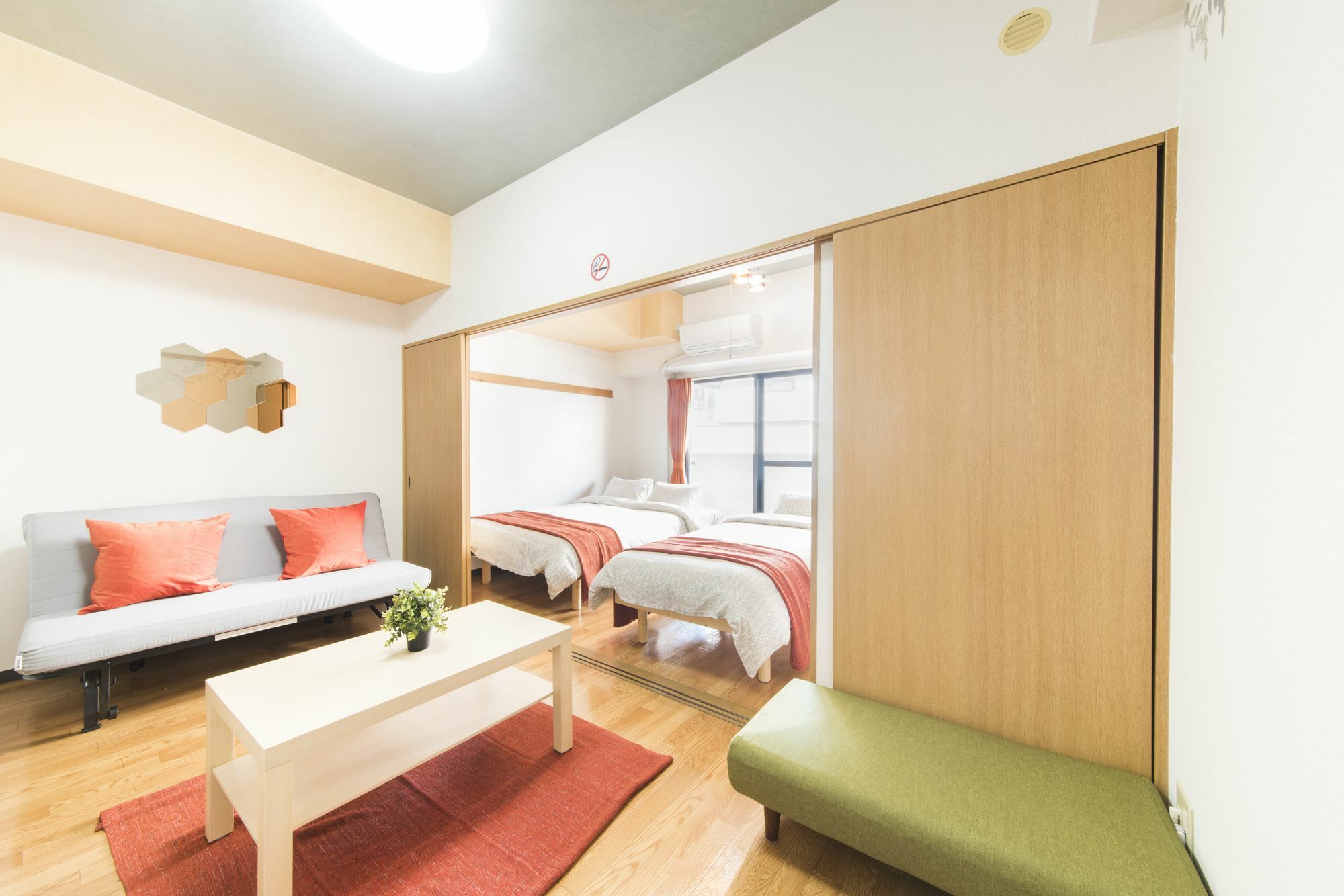 Grande Famille Shimanouchi Dotonbori Apartment *