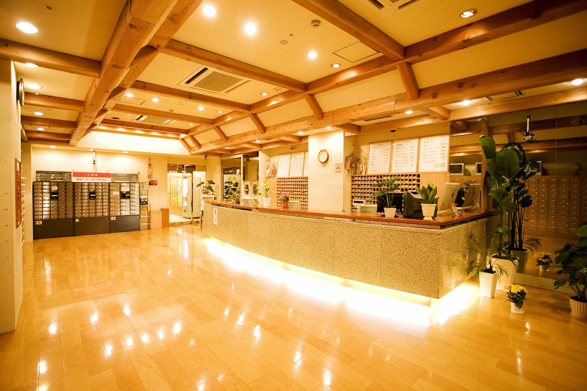 Capsule - Caters To Men Hotel 2*