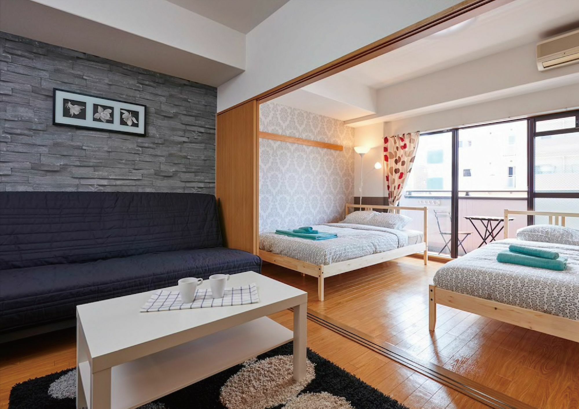 Grande Famille Shimanouchi Dotonbori Apartment