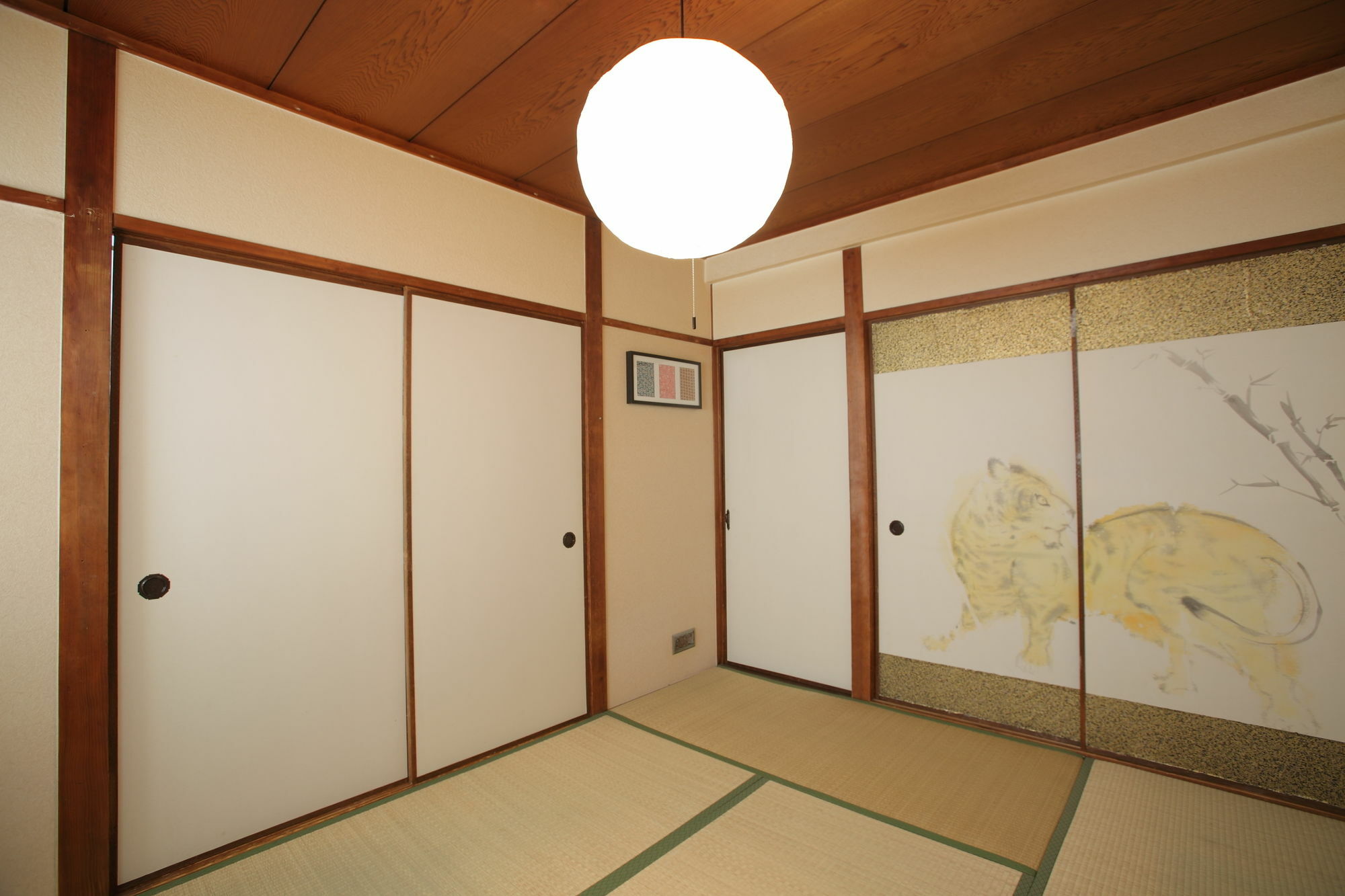 Alex S Kuromon Apartment