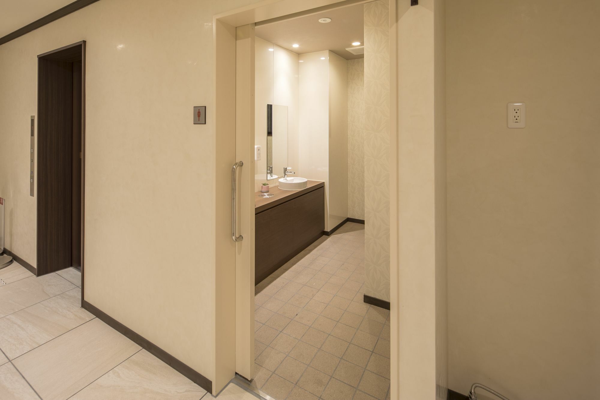 Wbf Yodoyabashi Minami Hotel