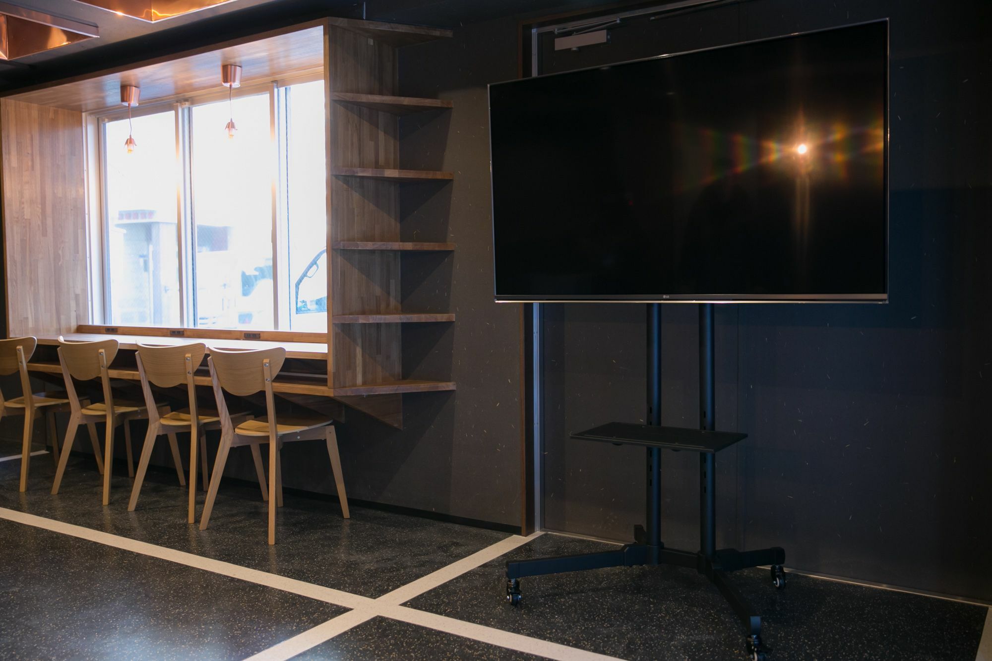 Mikado Hostel *