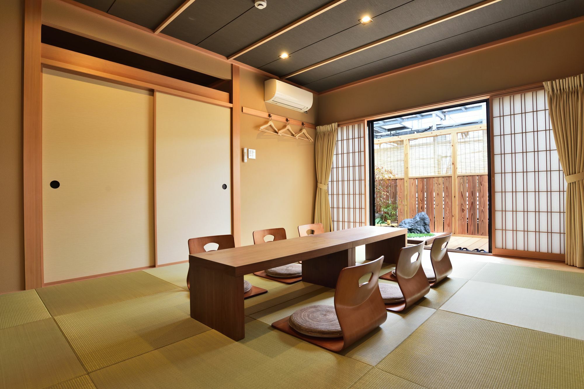 Hanare Osaka