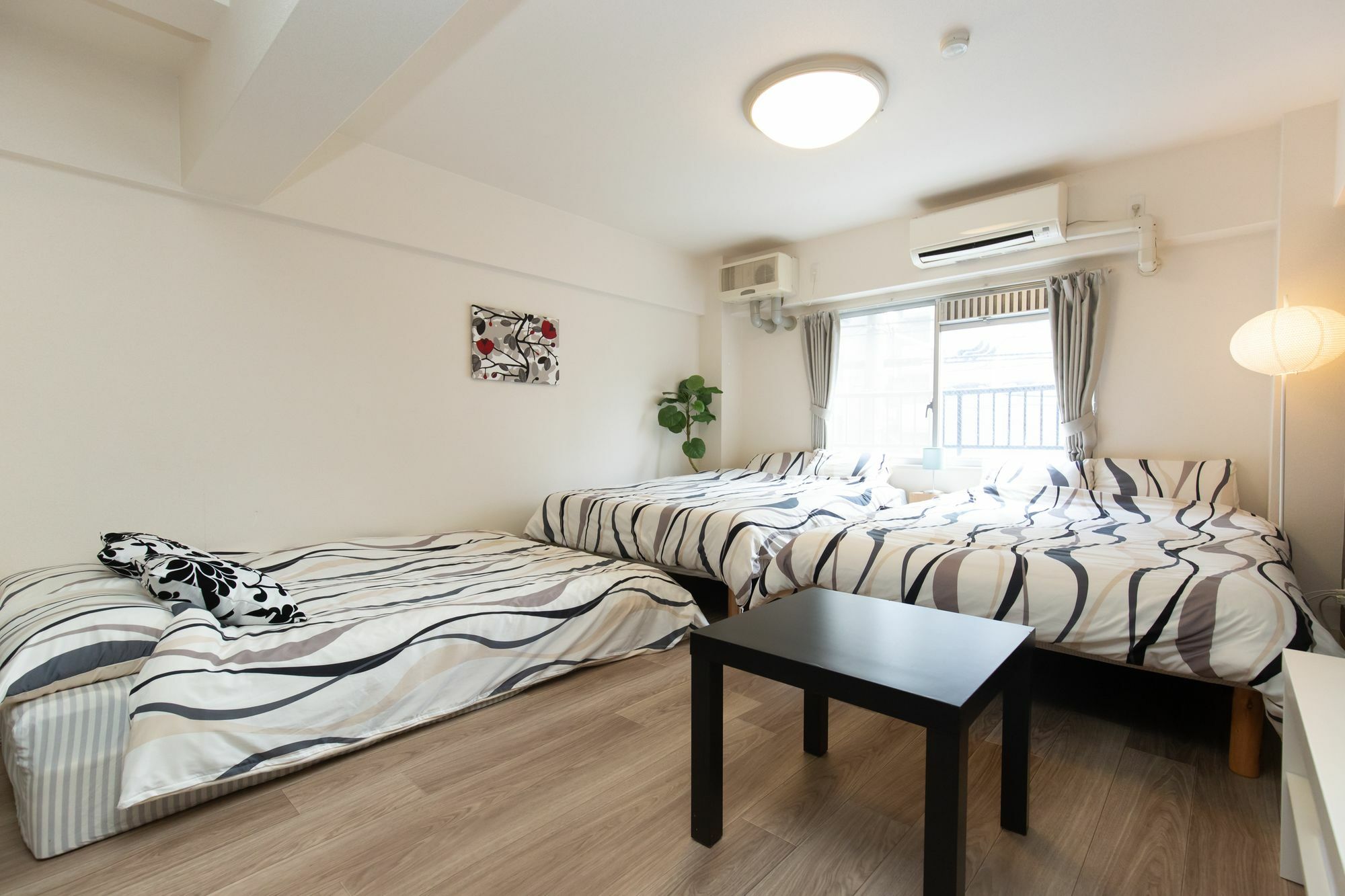 Urban Shin-osaka North 205 Apartment *