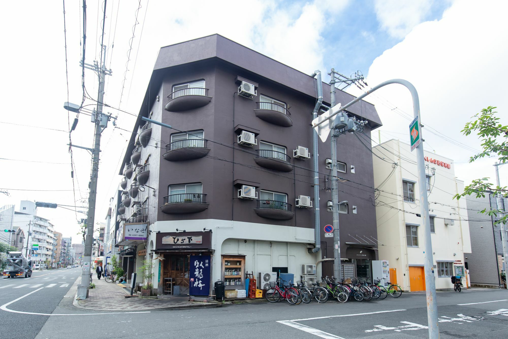 Apartment Urban Shin-osaka North 205