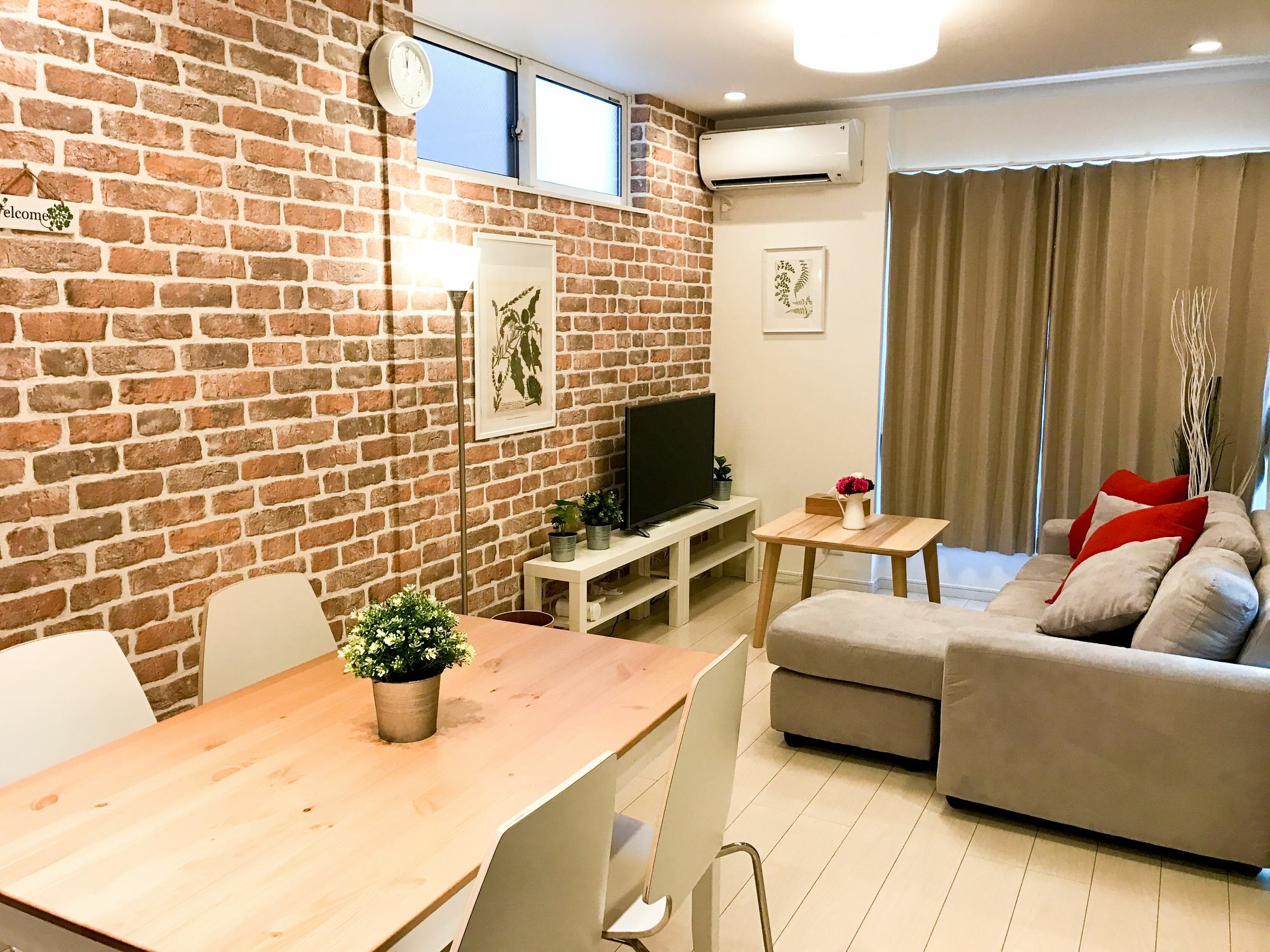 Apartment Tamade B House