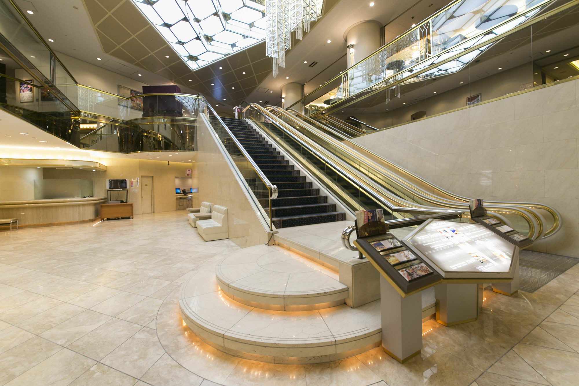 Shin Washington Plaza 3*