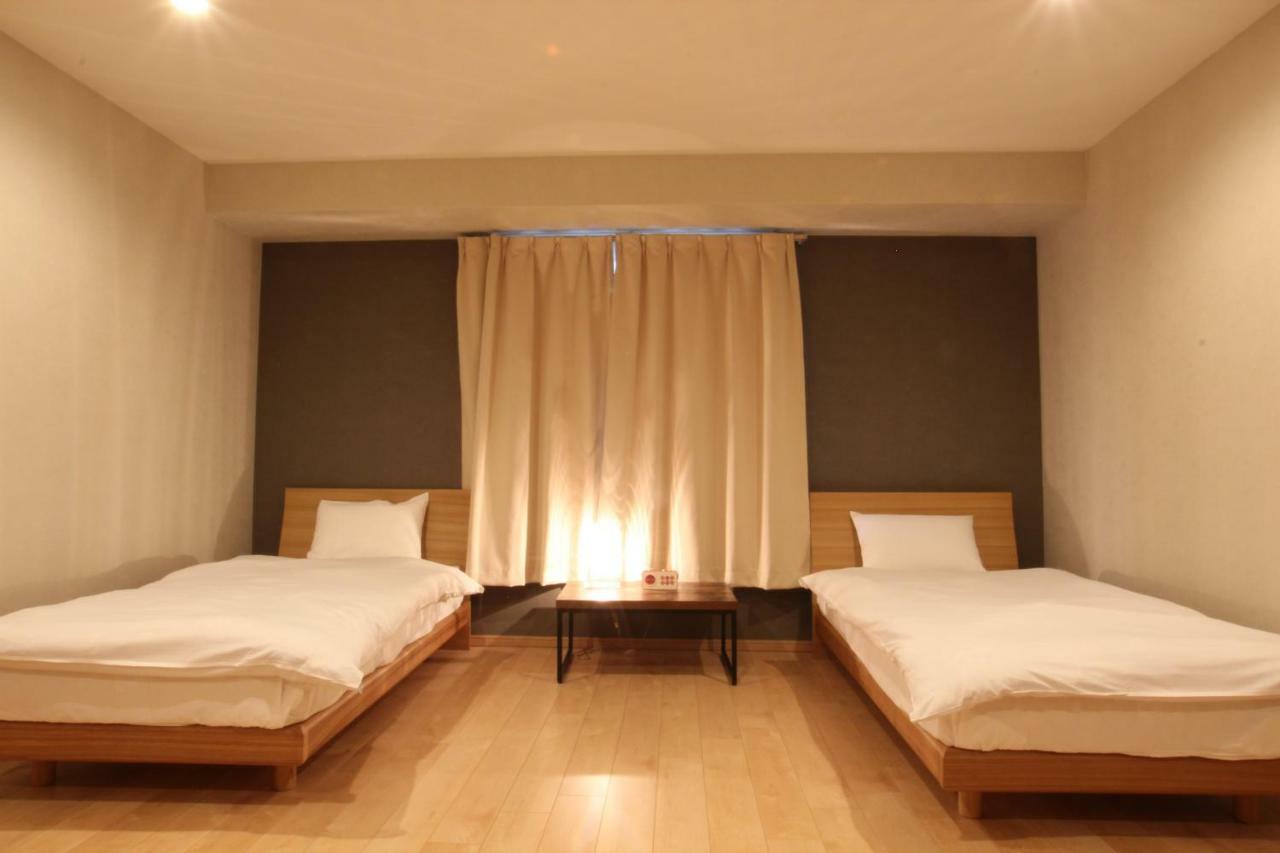 Shimanouchi Luxury Apartment *