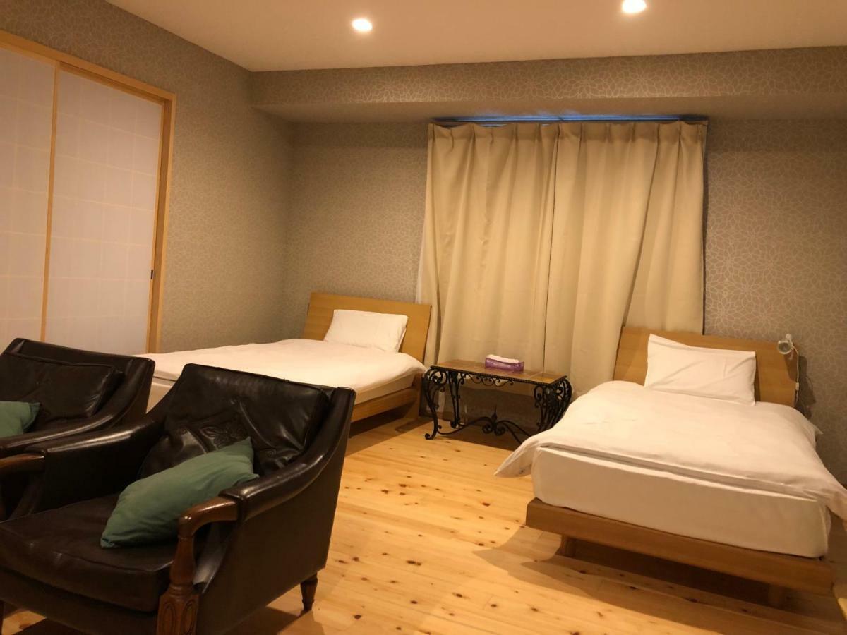 Shimanouchi Luxury Apartment *