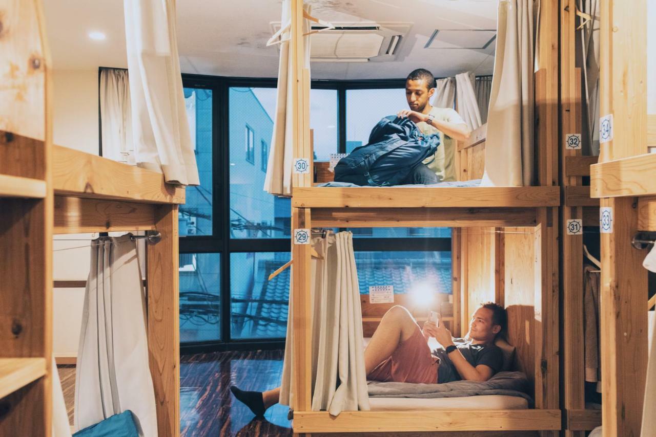 Ark Hostel *