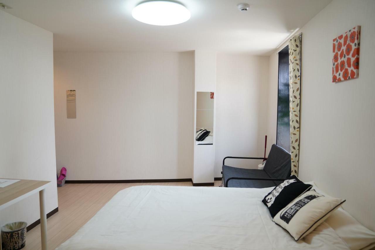 Metro Hanazonocho Hotel 3*