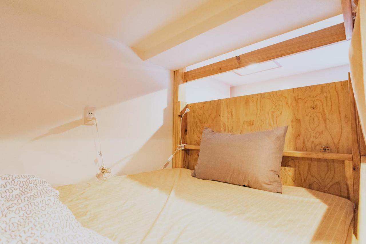 Ark Namba Hostel *