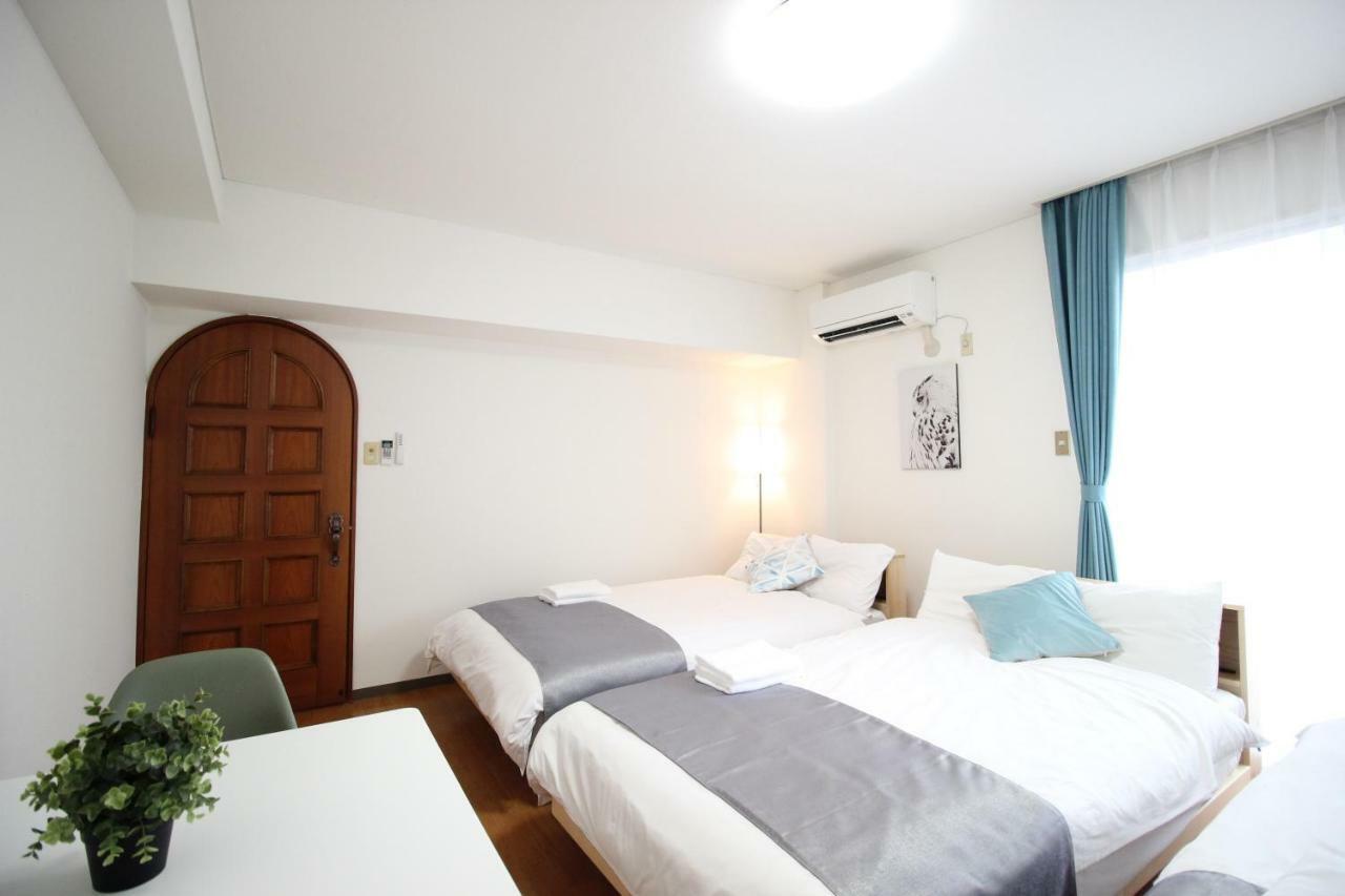 Apartment Noah's Ark Midoribashi Osaka