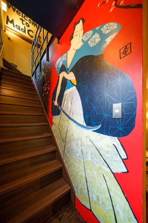 Mad Cat & Bar Hostel *