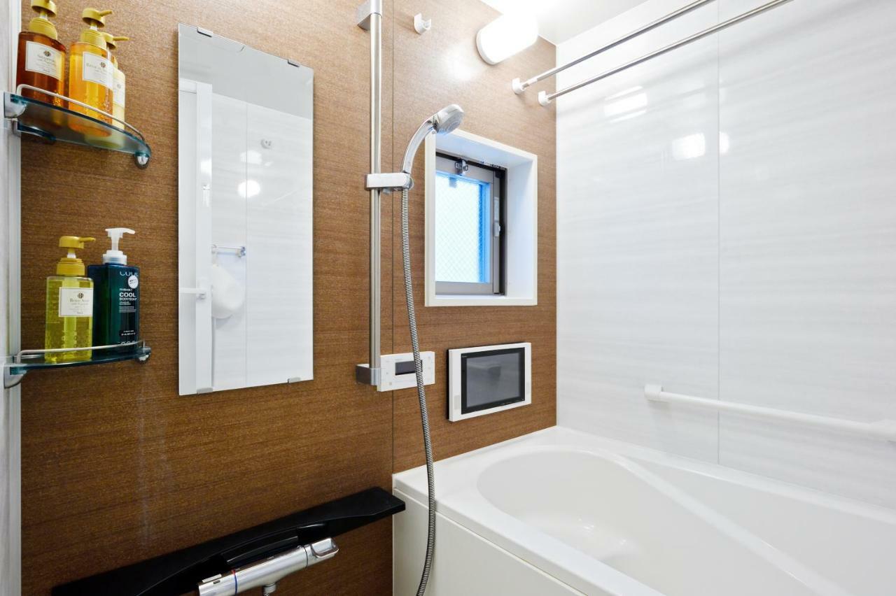 Namba 2 Bedroom Apartment, 1 Min To Nippombashi Osaka