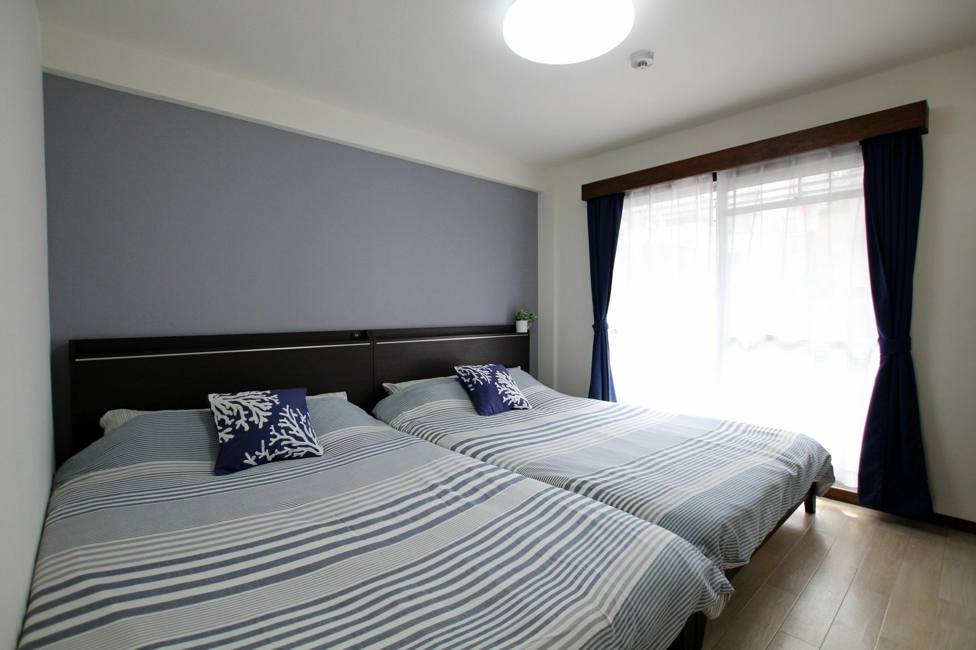 Apartment 'teioh' Nishi-shinsaibashi