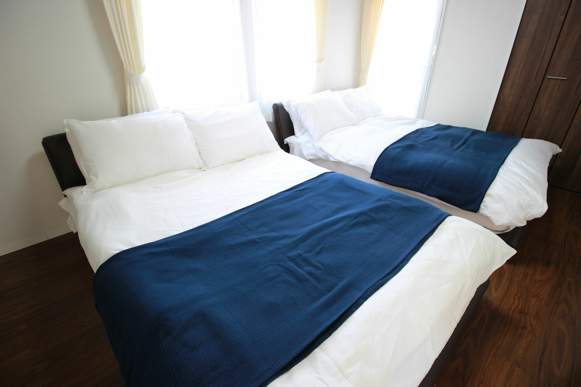 Atrium Apartment Osaka