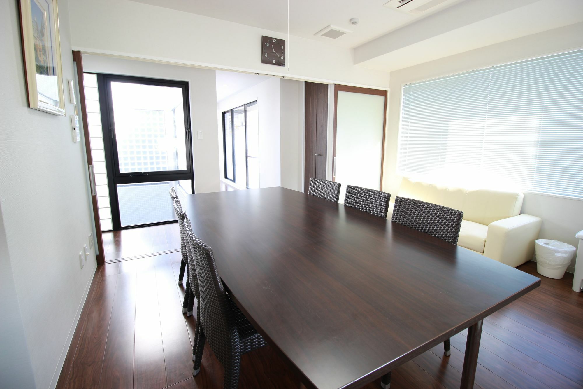 Atrium Apartment Osaka