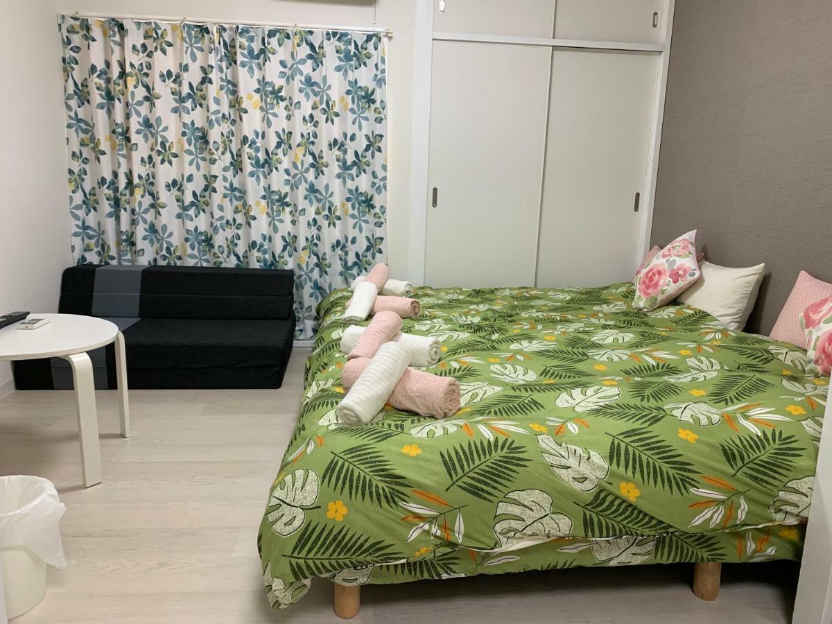 Goldhouse Shinosaka 305 Apartment *